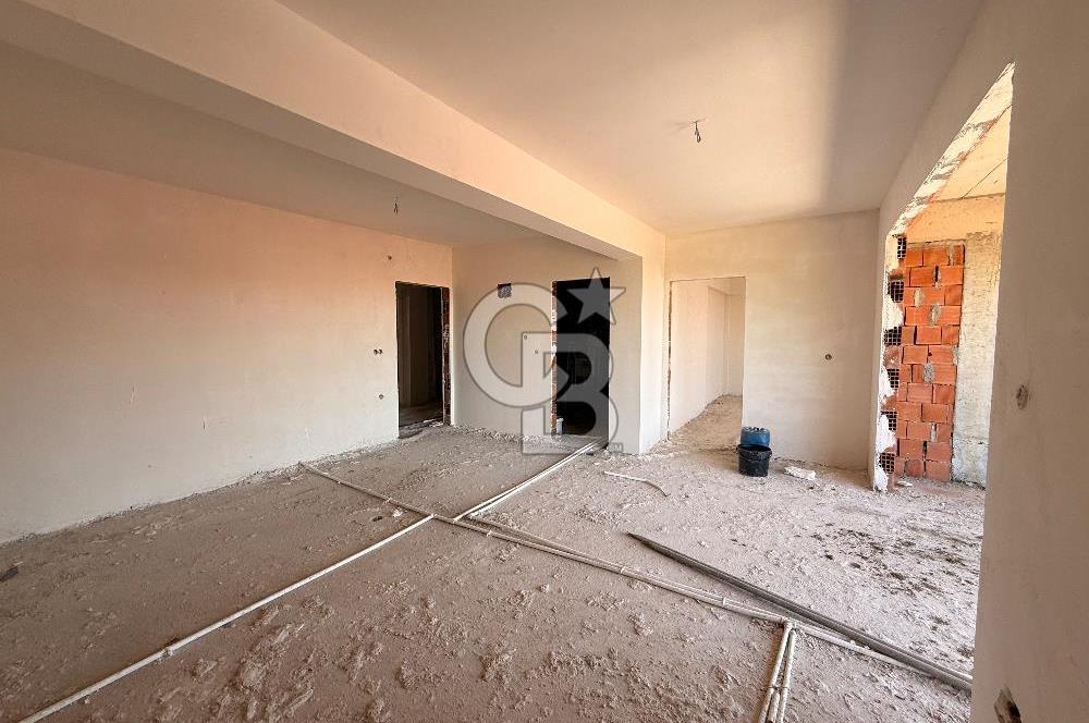 BAŞİSKELE SATILIK GENİŞ 1+1 ARAKAT ASANSÖRLÜ DAİRE