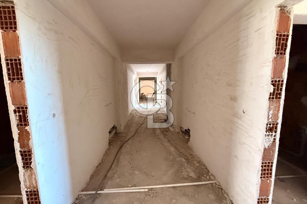BAŞİSKELE SATILIK GENİŞ 1+1 ARAKAT ASANSÖRLÜ DAİRE