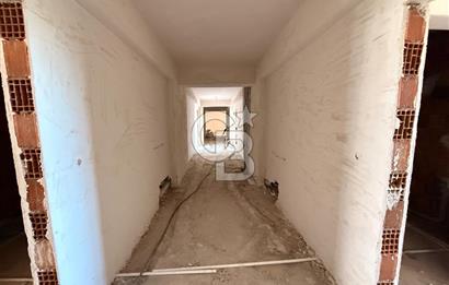 BAŞİSKELE SATILIK GENİŞ 1+1 ARAKAT ASANSÖRLÜ DAİRE