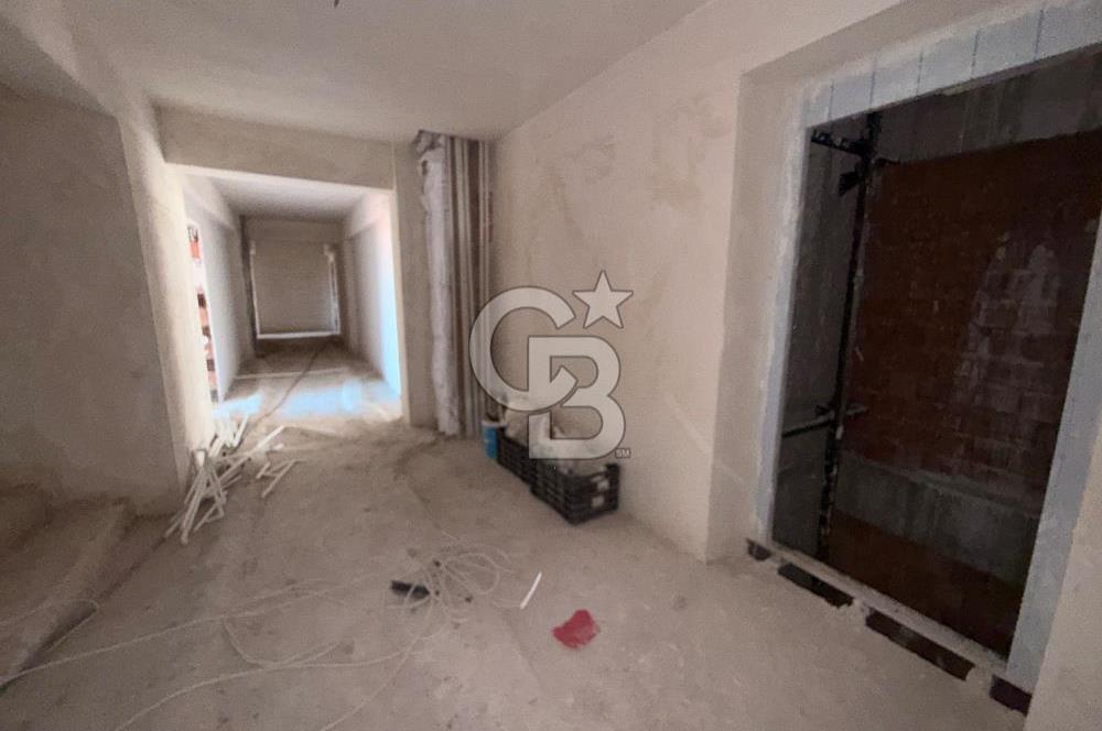 BAŞİSKELE SATILIK GENİŞ 1+1 ARAKAT ASANSÖRLÜ DAİRE