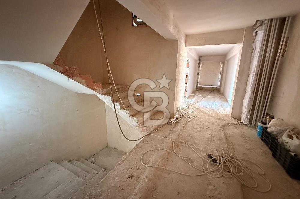BAŞİSKELE SATILIK GENİŞ 1+1 ARAKAT ASANSÖRLÜ DAİRE