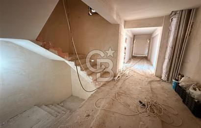 BAŞİSKELE SATILIK GENİŞ 1+1 ARAKAT ASANSÖRLÜ DAİRE