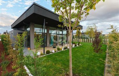 MOGAN MANZARALI LUNA SİTESİ 5+1 240 m2 PEYZAJLI SATILIK VİLLA