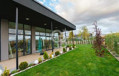 MOGAN MANZARALI LUNA SİTESİ 5+1 240 m2 PEYZAJLI SATILIK VİLLA