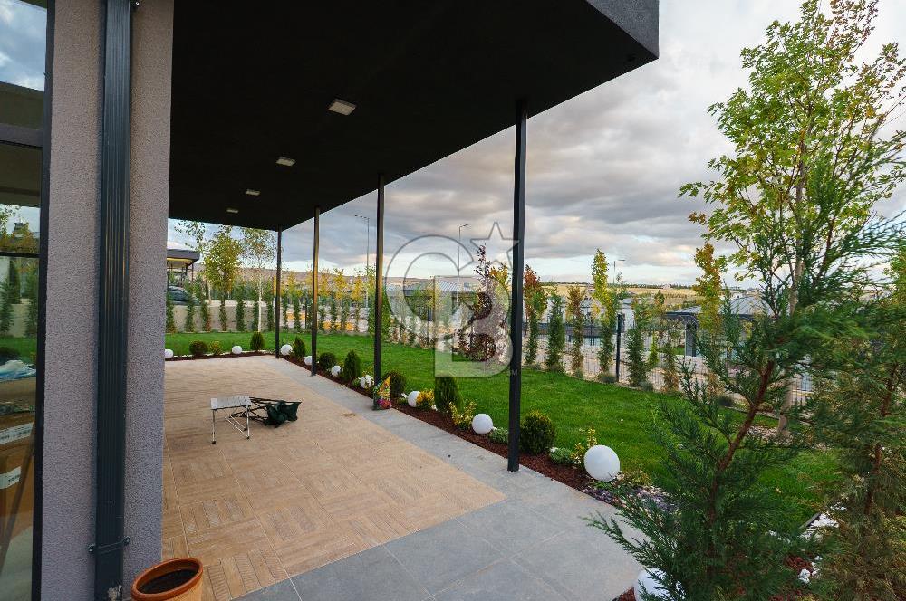 MOGAN MANZARALI LUNA SİTESİ 5+1 240 m2 PEYZAJLI SATILIK VİLLA