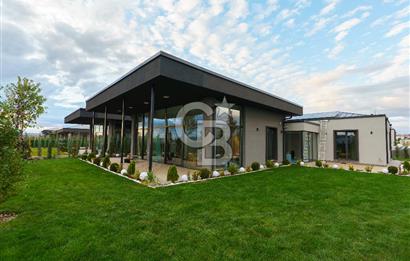 MOGAN MANZARALI LUNA SİTESİ 5+1 240 m2 PEYZAJLI SATILIK VİLLA