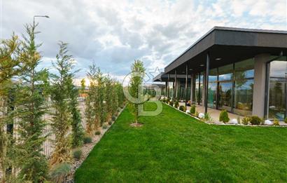 MOGAN MANZARALI LUNA SİTESİ 5+1 240 m2 PEYZAJLI SATILIK VİLLA