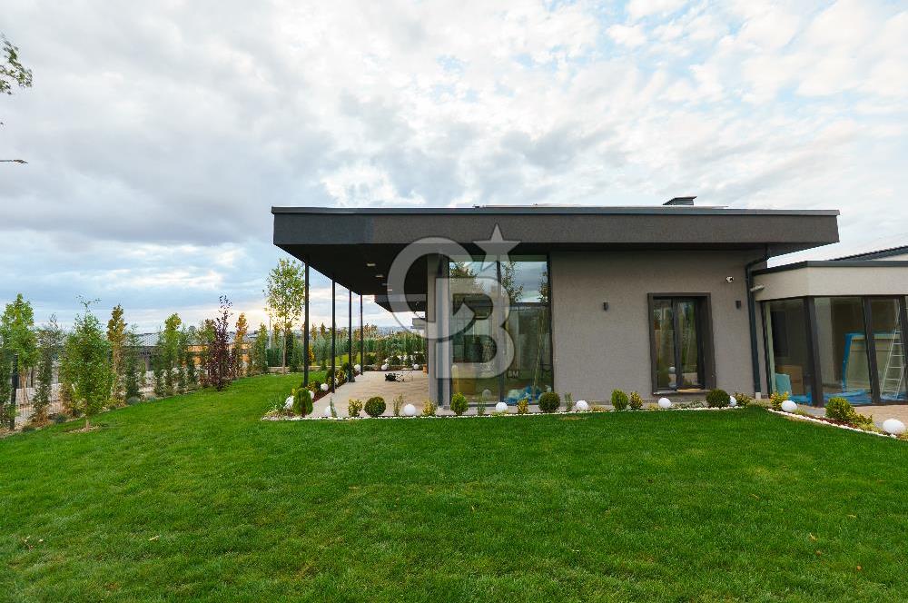 MOGAN MANZARALI LUNA SİTESİ 5+1 240 m2 PEYZAJLI SATILIK VİLLA