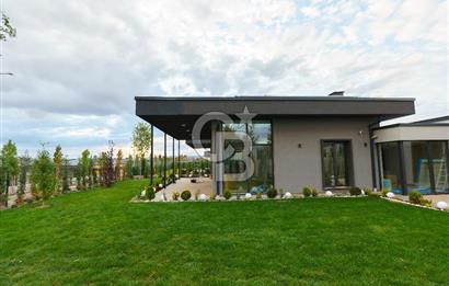 MOGAN MANZARALI LUNA SİTESİ 5+1 240 m2 PEYZAJLI SATILIK VİLLA