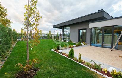 MOGAN MANZARALI LUNA SİTESİ 5+1 240 m2 PEYZAJLI SATILIK VİLLA