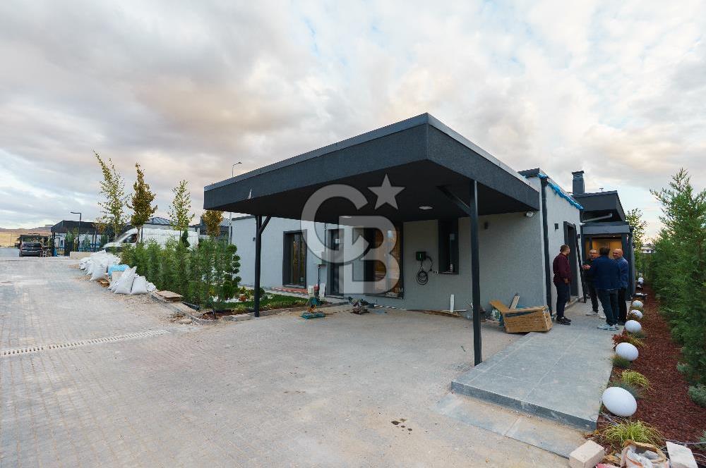 MOGAN MANZARALI LUNA SİTESİ 5+1 240 m2 PEYZAJLI SATILIK VİLLA