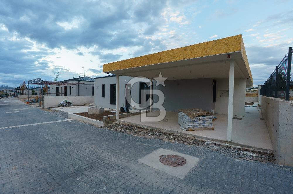 MOGAN MANZARALI LUNA SİTESİ 5+1 240 m2 PEYZAJLI SATILIK VİLLA