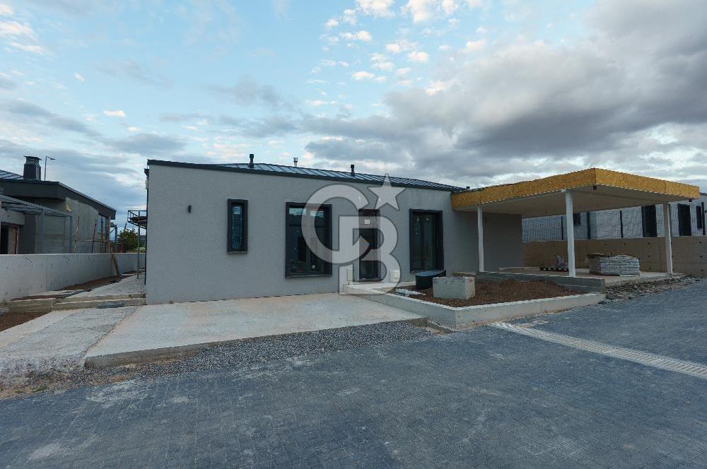 MOGAN MANZARALI LUNA SİTESİ 5+1 240 m2 PEYZAJLI SATILIK VİLLA