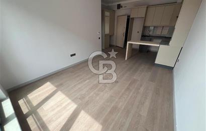 GÖLBAŞI KARŞIYAKADA GÖLESIFIR 1+1 2.KAT İSKANLI CADDEÜZERİ DAİRE