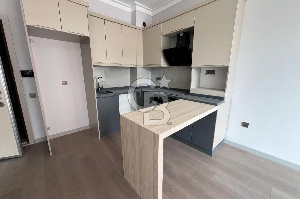 GÖLBAŞI KARŞIYAKADA GÖLESIFIR 1+1 2.KAT İSKANLI CADDEÜZERİ DAİRE