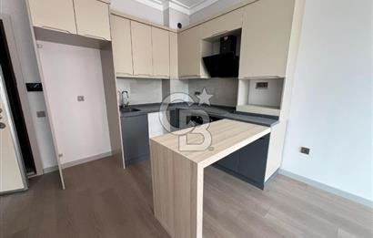 GÖLBAŞI KARŞIYAKADA GÖLESIFIR 1+1 2.KAT İSKANLI CADDEÜZERİ DAİRE