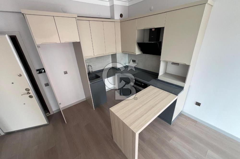 GÖLBAŞI KARŞIYAKADA GÖLESIFIR 1+1 2.KAT İSKANLI CADDEÜZERİ DAİRE