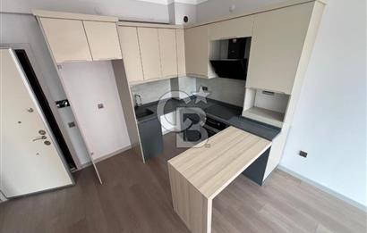 GÖLBAŞI KARŞIYAKADA GÖLESIFIR 1+1 2.KAT İSKANLI CADDEÜZERİ DAİRE