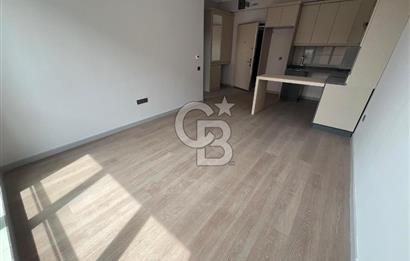 GÖLBAŞI KARŞIYAKADA GÖLESIFIR 1+1 2.KAT İSKANLI CADDEÜZERİ DAİRE