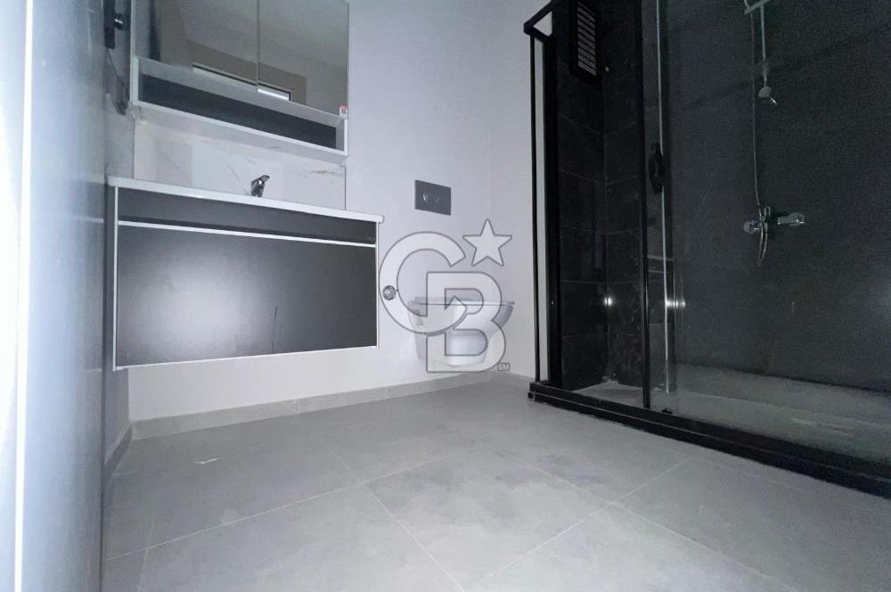 GÖLBAŞI KARŞIYAKADA GÖLESIFIR 1+1 2.KAT İSKANLI CADDEÜZERİ DAİRE