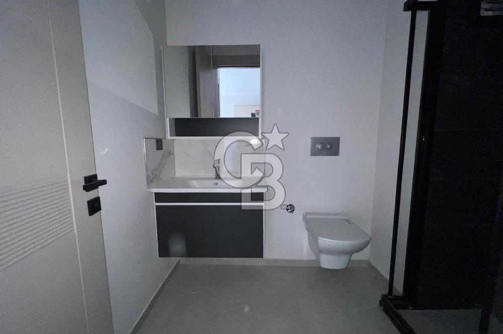 GÖLBAŞI KARŞIYAKADA GÖLESIFIR 1+1 2.KAT İSKANLI CADDEÜZERİ DAİRE