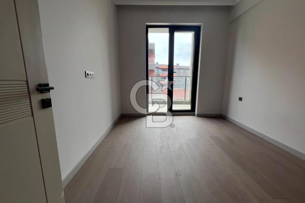 GÖLBAŞI KARŞIYAKADA GÖLESIFIR 1+1 2.KAT İSKANLI CADDEÜZERİ DAİRE