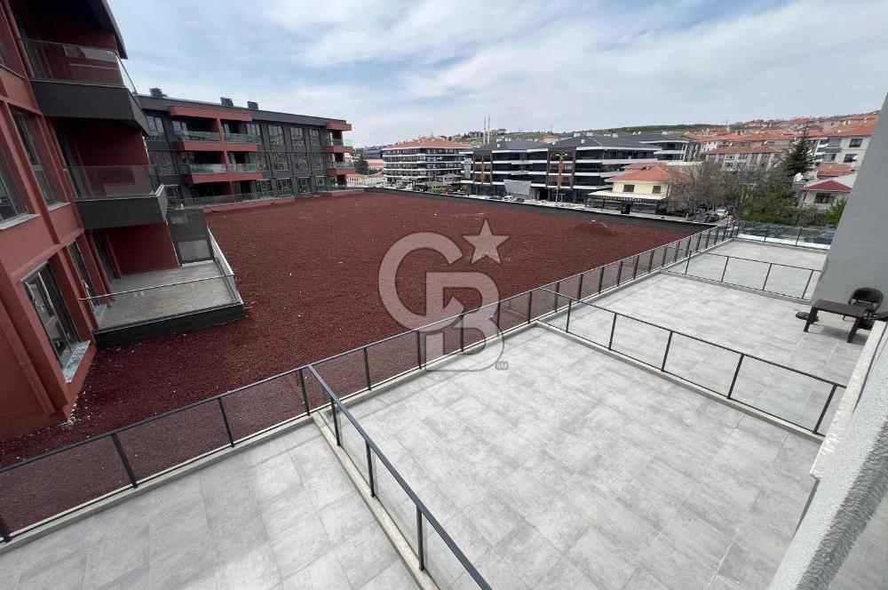 GÖLBAŞI KARŞIYAKADA GÖLESIFIR 1+1 2.KAT İSKANLI CADDEÜZERİ DAİRE