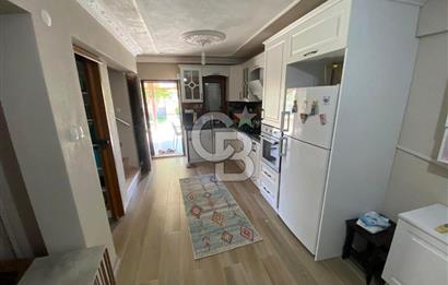 Ayvalık Altınova da Tamamen Yenilenmiş Tripleks Köşe Villa