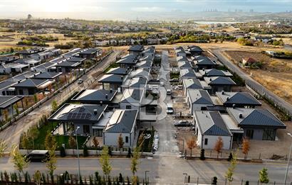 MOGAN MANZARALI LUNA SİTESİ 5+1 240 m2 PEYZAJLI SATILIK VİLLA
