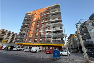 Ana Cadde Üzeri 4 Yıllık 2+1
