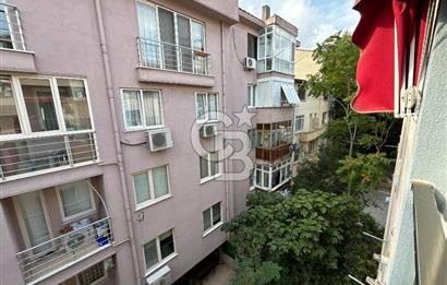 KADIKÖY,MODA,BAHARİYE CD. 3 DK. TERASLI 1,5+1 ÇATI DUBLEKS DAİRE