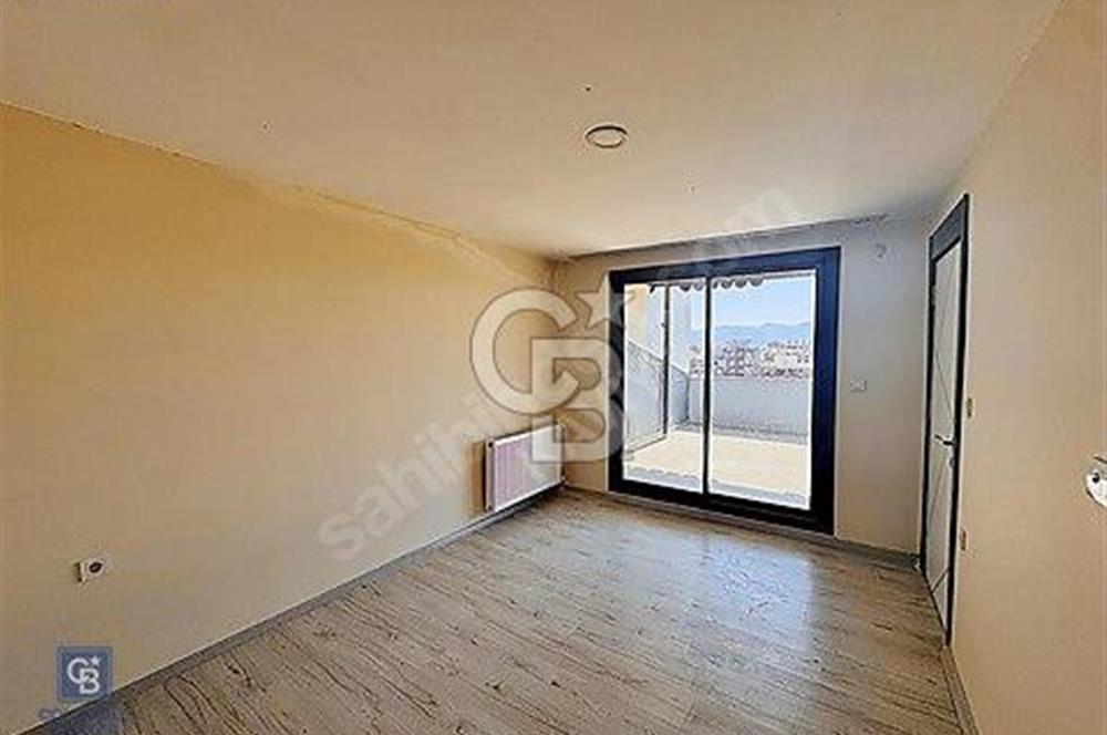 Karşıyaka Şemikler Ordu Bulv. 4+2 Kiralık Dubleks Daire 