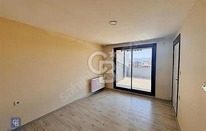 Karşıyaka Şemikler Ordu Bulv. 4+2 Kiralık Dubleks Daire 