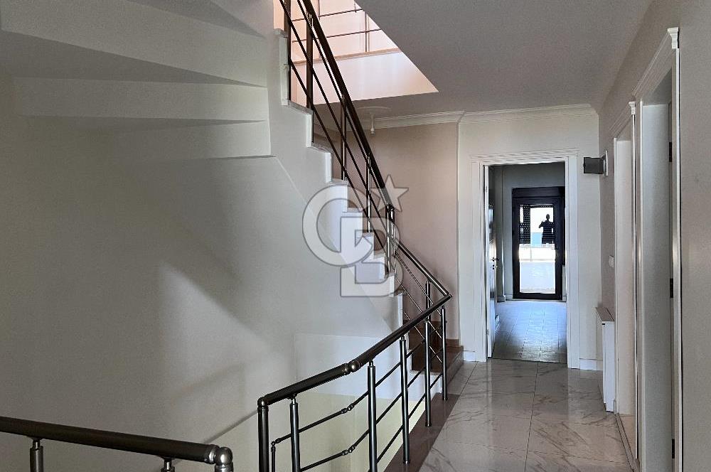 KARAMÜRSEL EREĞLİ HARİKA DENİZ MANZARALI SATILIK TRİBLEKS DAİRE