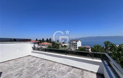 KARAMÜRSEL EREĞLİ HARİKA DENİZ MANZARALI SATILIK TRİBLEKS DAİRE