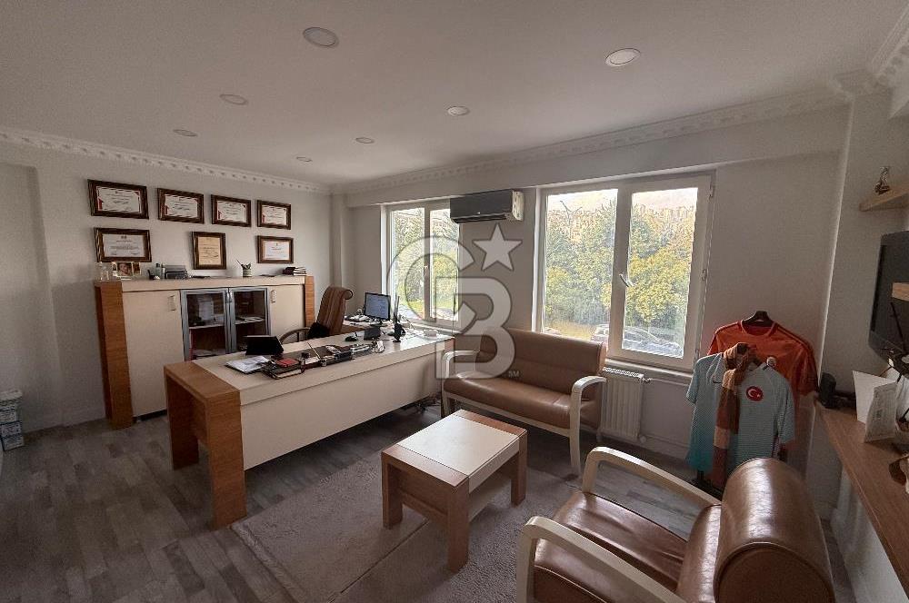 KOCAELİ İZMİT KÖRFEZ MAHALLESİ'NDE MERKEZİ KONUMDA SATILIK OFİS