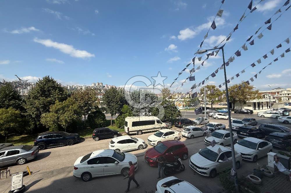 KOCAELİ İZMİT KÖRFEZ MAHALLESİ'NDE MERKEZİ KONUMDA SATILIK OFİS