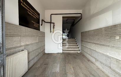 KOCAELİ İZMİT KÖRFEZ MAHALLESİ'NDE MERKEZİ KONUMDA SATILIK OFİS