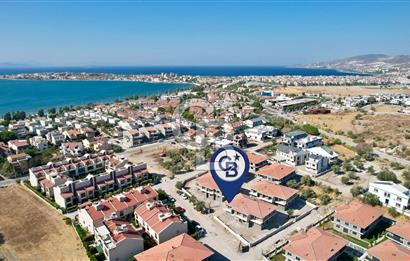 Çandarlı denize 250 metre mesafede site içinde havuzlu 1 + 1 daire