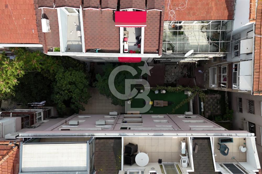 KADIKÖY,MODA,BAHARİYE CD. 3 DK. TERASLI 1,5+1 ÇATI DUBLEKS DAİRE