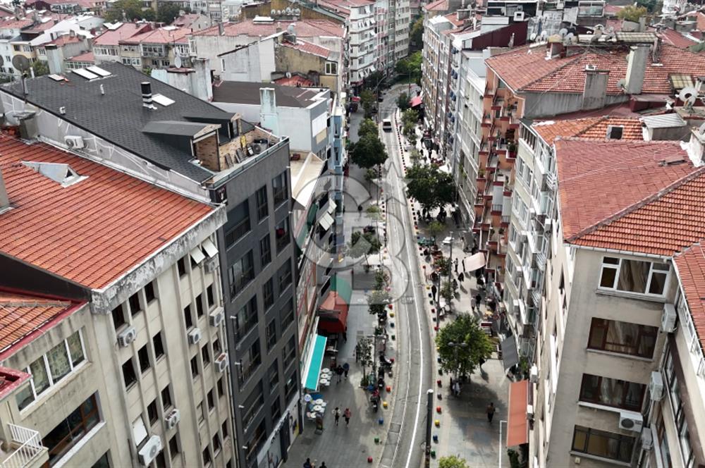 KADIKÖY,MODA,BAHARİYE CD. 3 DK. TERASLI 1,5+1 ÇATI DUBLEKS DAİRE