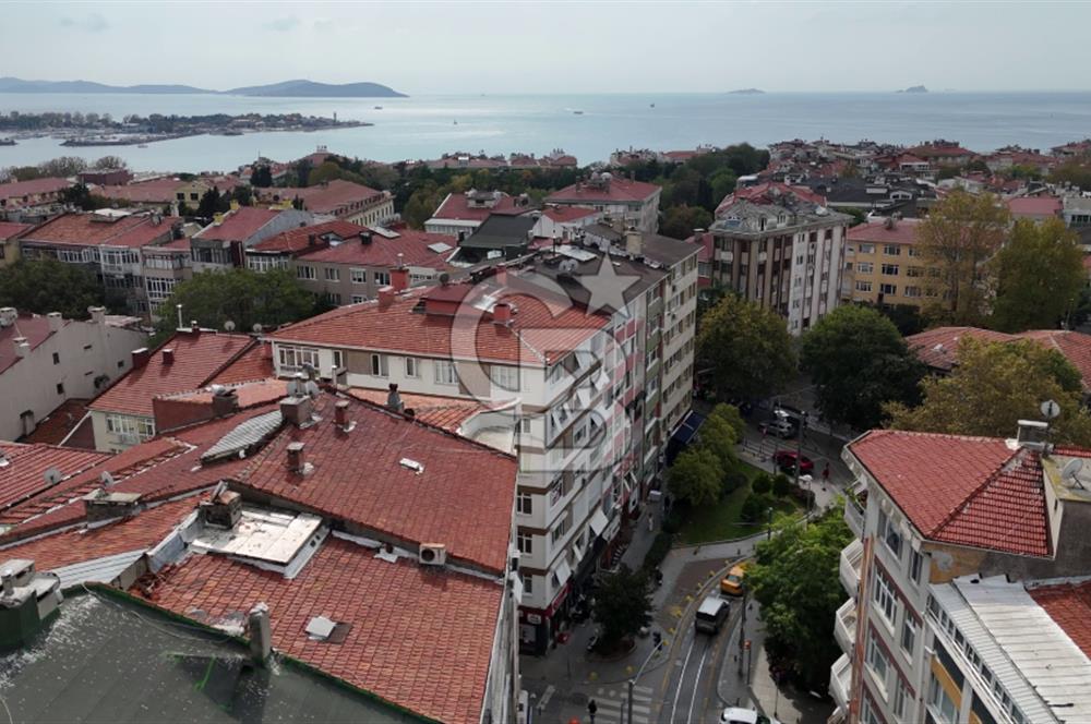 KADIKÖY,MODA,BAHARİYE CD. 3 DK. TERASLI 1,5+1 ÇATI DUBLEKS DAİRE