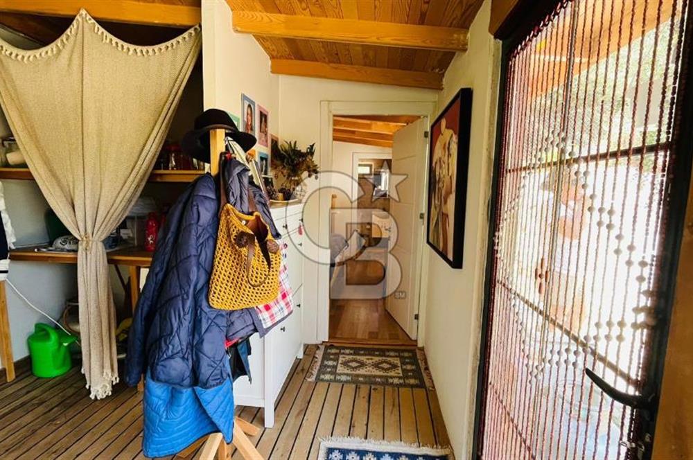 ADRASAN'DA KÖY İÇİNE 5 DAK MESAFEDE 2730MT2 ARSA VE MÜSTAKİL EV