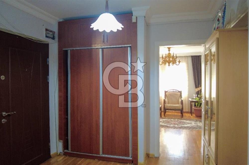 GÖLBAŞINDA ÇOK YÖNLÜ KULLANIMIYLA MUHTEŞEM KÖŞE VİLLA