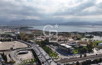 KOCAELİ İZMİT KÖRFEZ MAHALLESİ'NDE MERKEZİ KONUMDA SATILIK OFİS