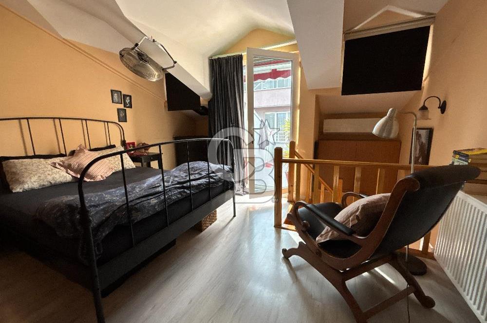 KADIKÖY,MODA,BAHARİYE CD. 3 DK. TERASLI 1,5+1 ÇATI DUBLEKS DAİRE