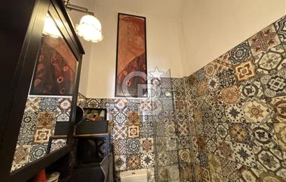 KADIKÖY,MODA,BAHARİYE CD. 3 DK. TERASLI 1,5+1 ÇATI DUBLEKS DAİRE