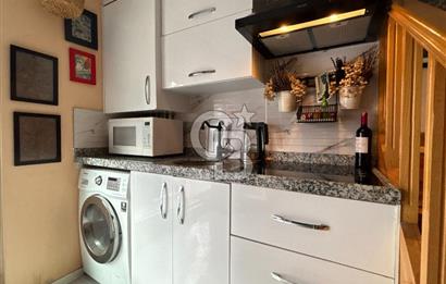 KADIKÖY,MODA,BAHARİYE CD. 3 DK. TERASLI 1,5+1 ÇATI DUBLEKS DAİRE