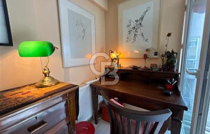 KADIKÖY,MODA,BAHARİYE CD. 3 DK. TERASLI 1,5+1 ÇATI DUBLEKS DAİRE