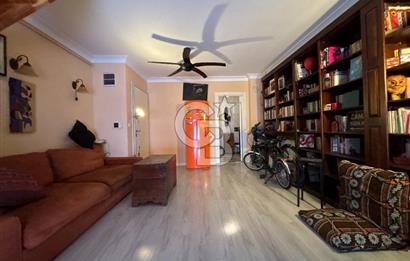 KADIKÖY,MODA,BAHARİYE CD. 3 DK. TERASLI 1,5+1 ÇATI DUBLEKS DAİRE
